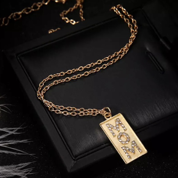⭐️MOM necklace - Picture 4 of 5